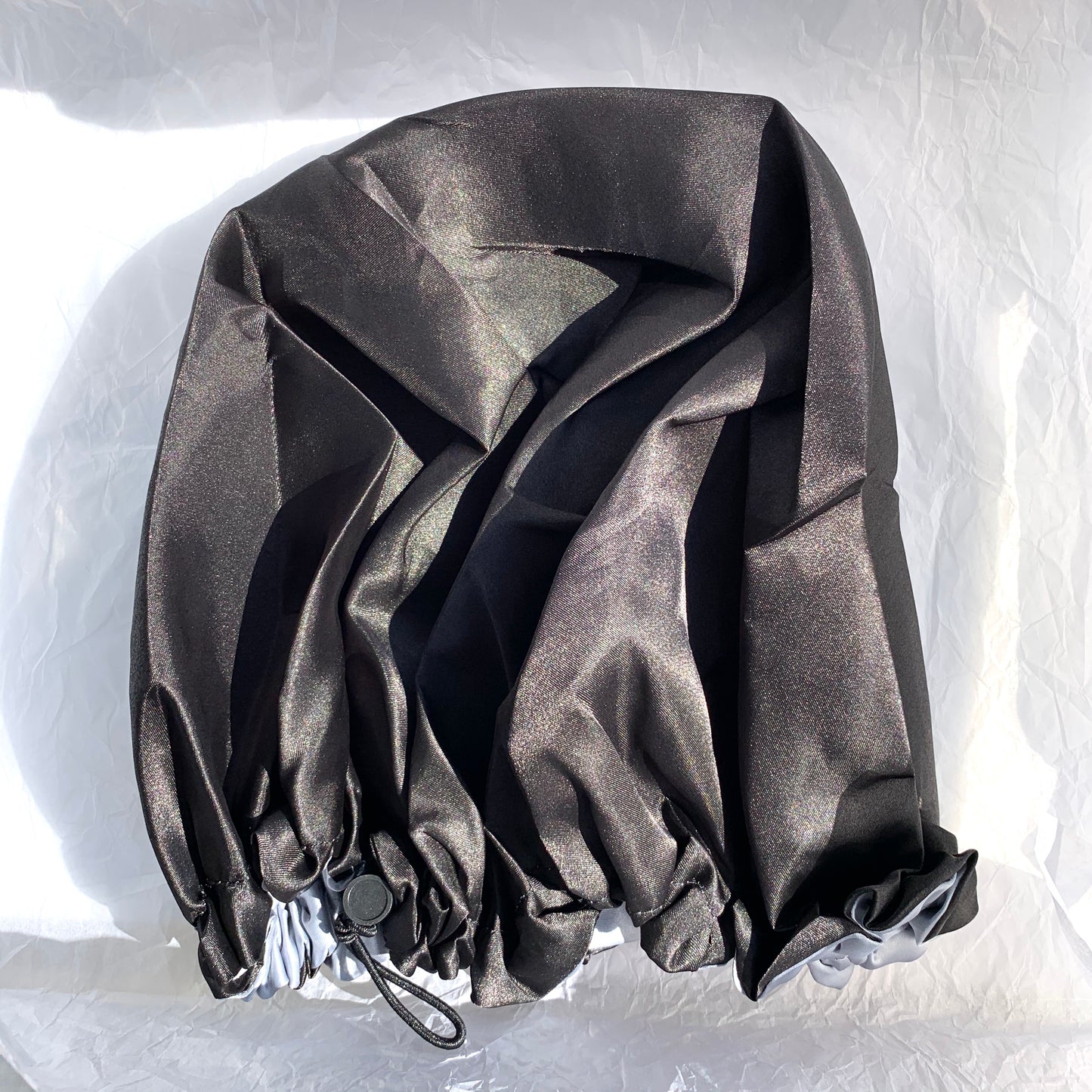Reversible and adjustable satin bonnet - Black and silver