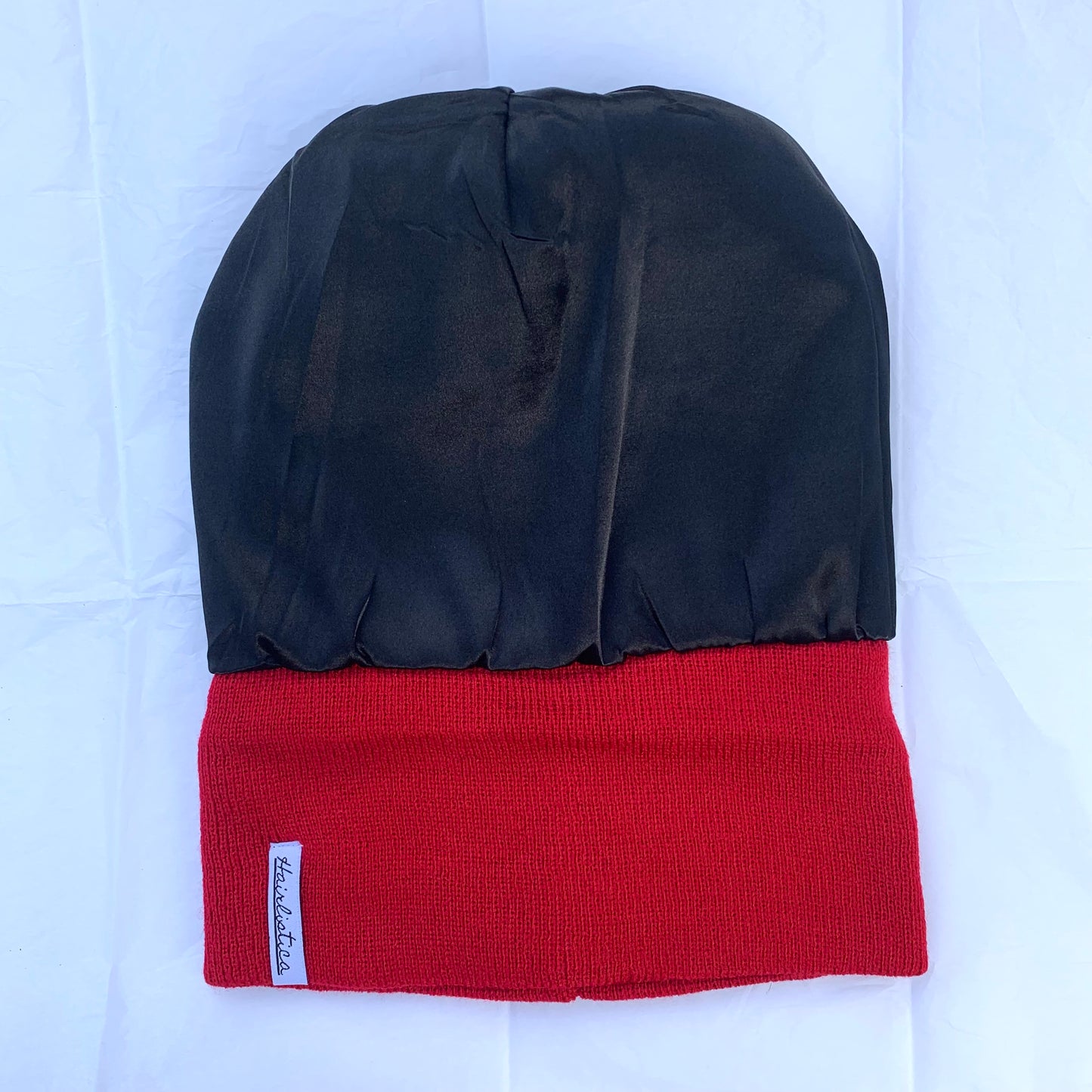 Satin lined beanie - Red with Pompom