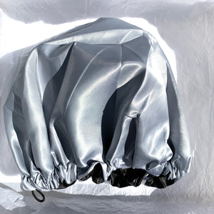 Reversible and adjustable satin bonnet - Black and silver